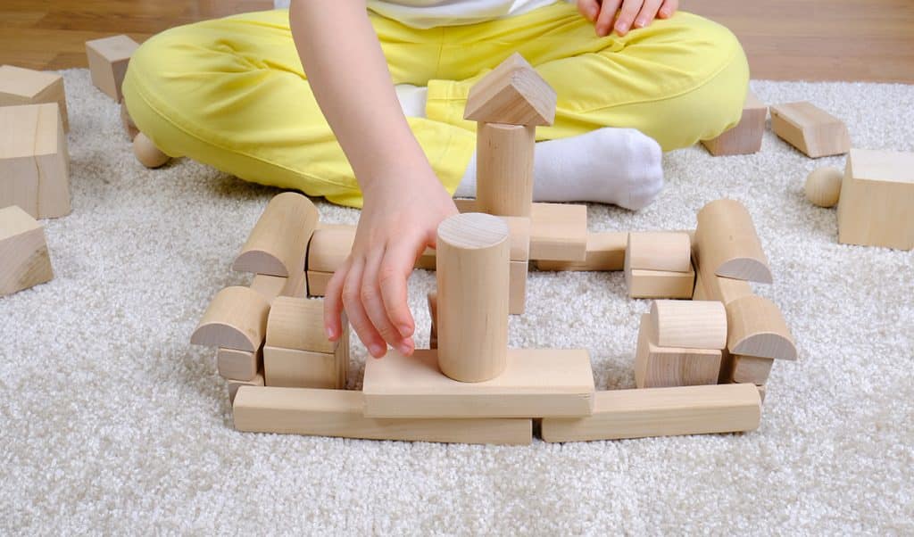 Juguetes de construcción beneficios para el desarrollo infantil